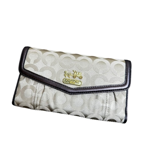 Coach Madison Signature Jacquard Trifold Wallet - Picture 1 of 6